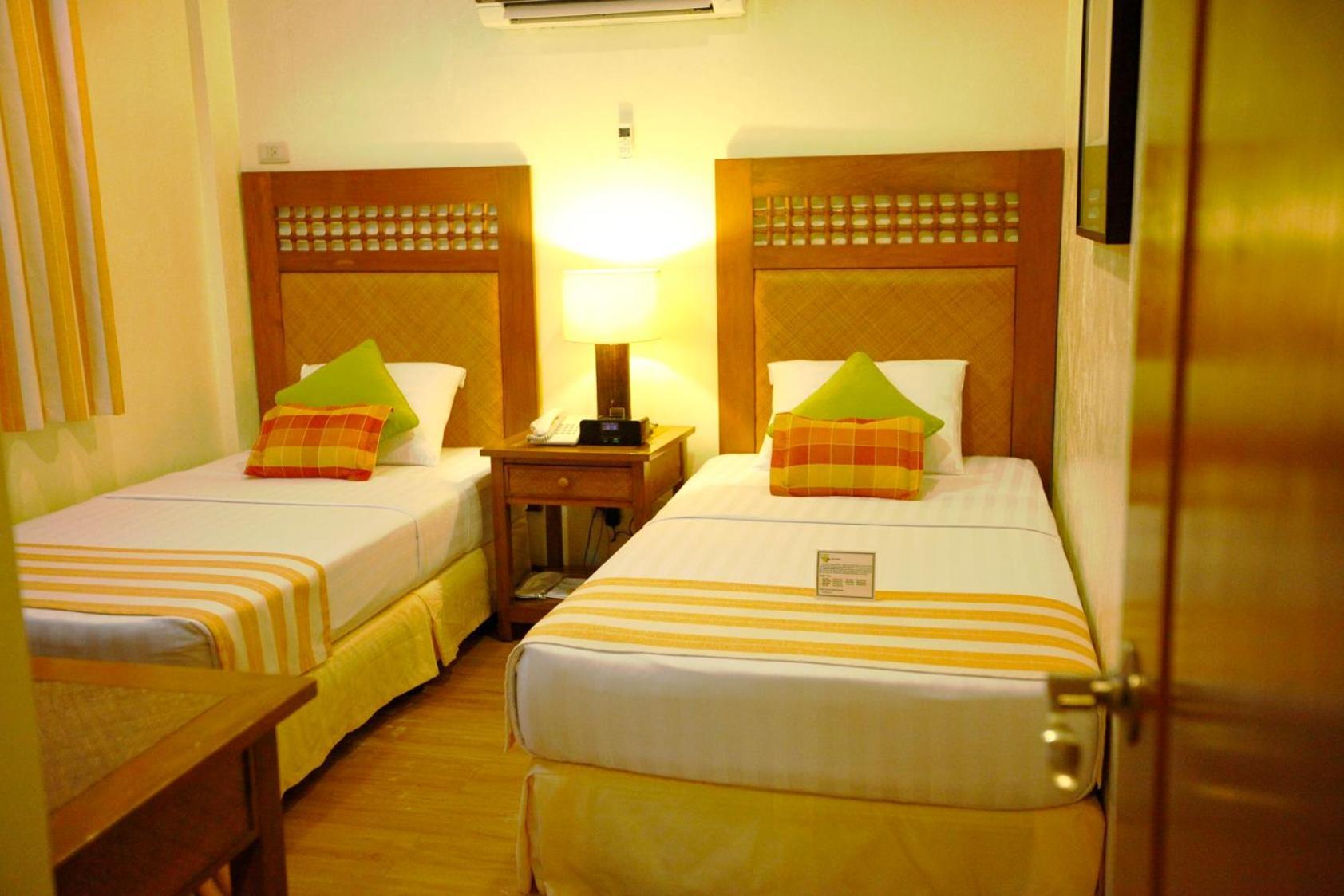 Boracay Tropics Resort Hotel Manoc-Manoc Extérieur photo
