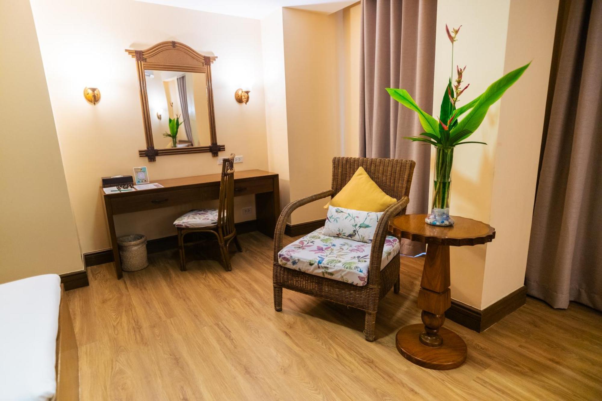 Boracay Tropics Resort Hotel Manoc-Manoc Extérieur photo